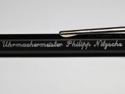 Ein-super-Geschenk-vom-besten-Freund-Caran-d'Ache-Kugelschreiber-003