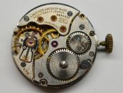Die-Welt-der-Damenuhrwerke-004