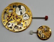 Kleiner-und-Grosser-Bruder-Uhrwerke-im-Groessenvergleich-001
